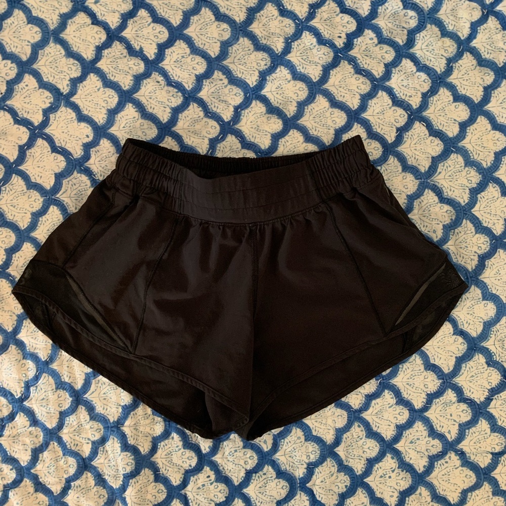 Black lululemon Hotty hot shorts